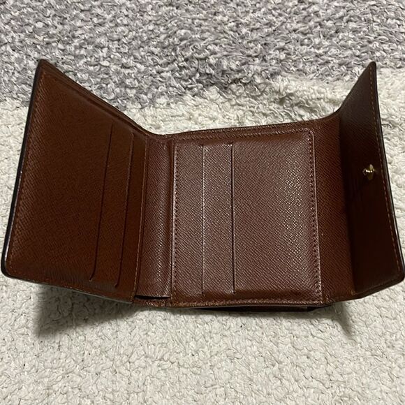 Louis Vuitton - EUC - Picture 5 of 10